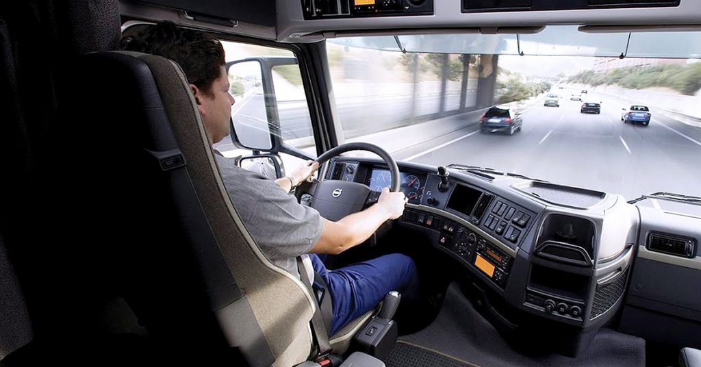 Projeto visa acabar com exame toxicológico para motoristas de ônibus e caminhões