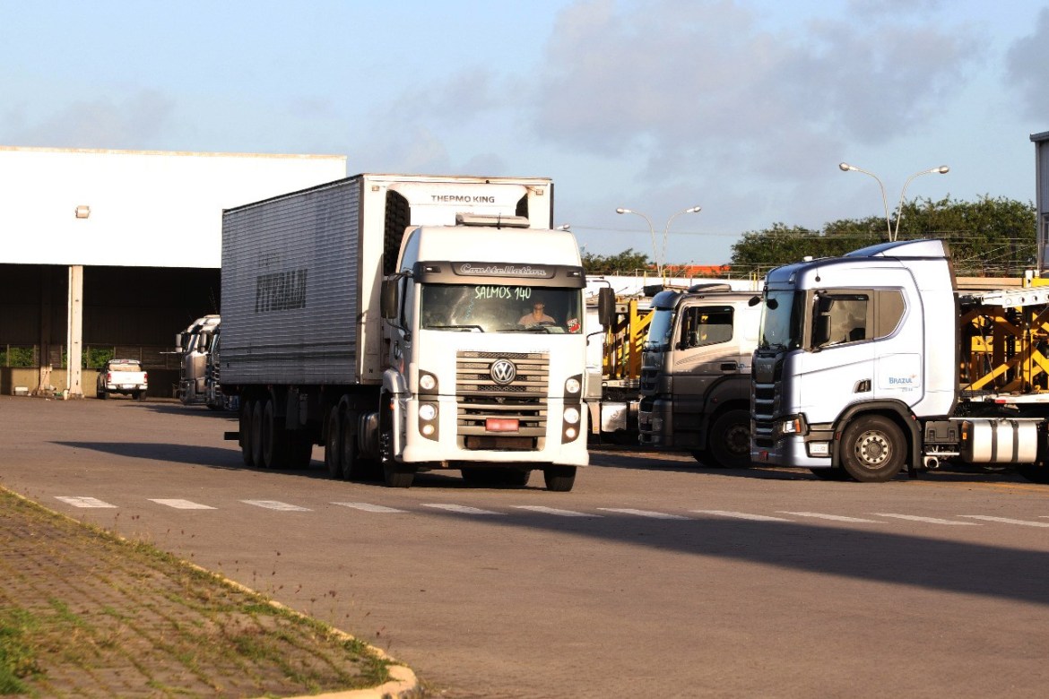 Porto de Suape oferece 400 vagas para curso de capacitação para caminhoneiros